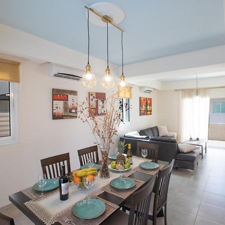 פרוטאראס George'S Lux Villa מראה חיצוני תמונה